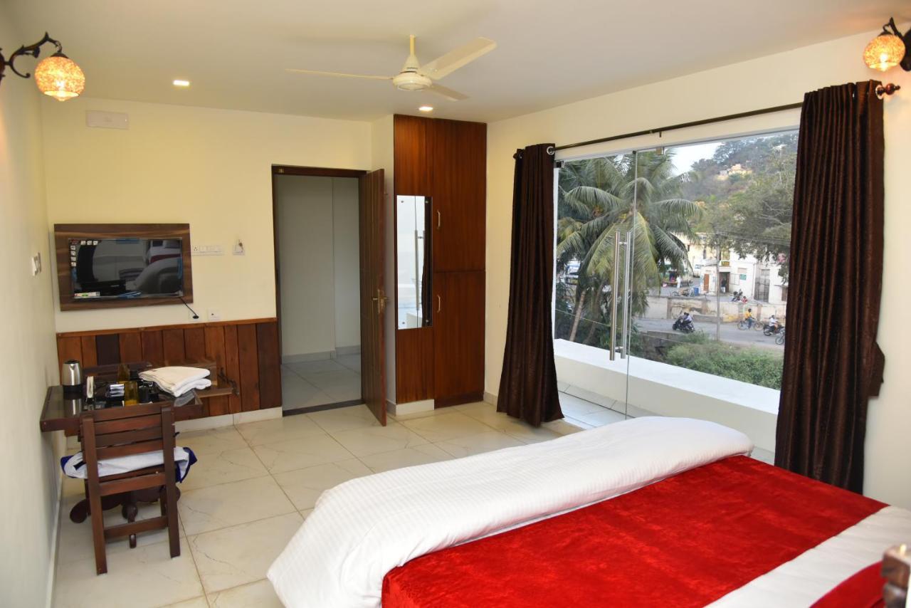 Sree Ganesh Inn Palani Exteriör bild