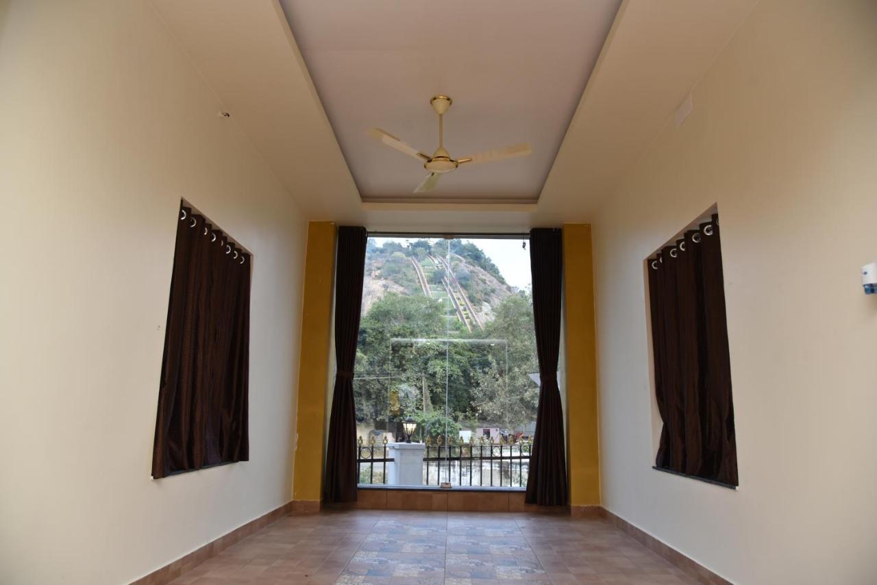 Sree Ganesh Inn Palani Exteriör bild